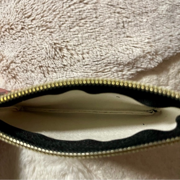 Jakari Mini Zipper Pouch/Coin Purse with Key Ring-Stranger Things - Picture 3 of 4